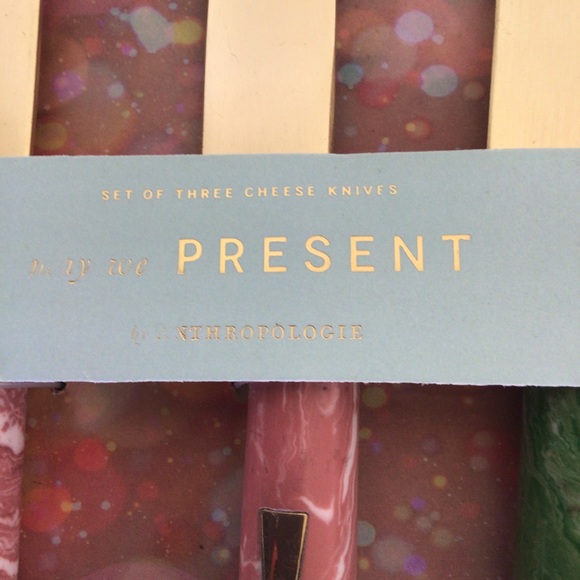 ANTHROPOLOGIE BERGEN CHEESE KNIVES NWT - Picture 9 of 9